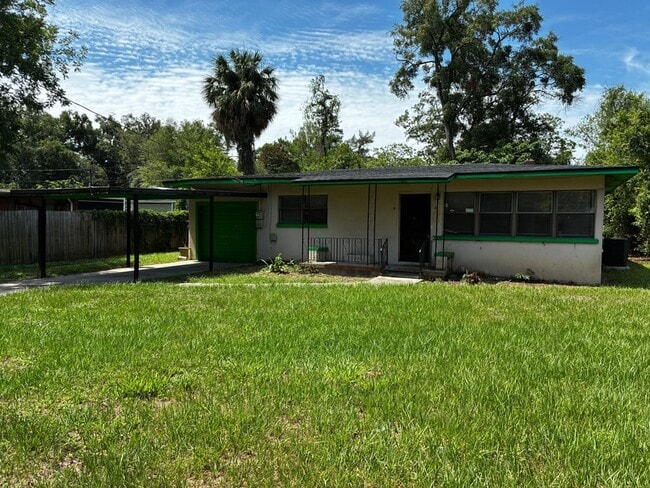 Building Photo - 7022 Linda Dr