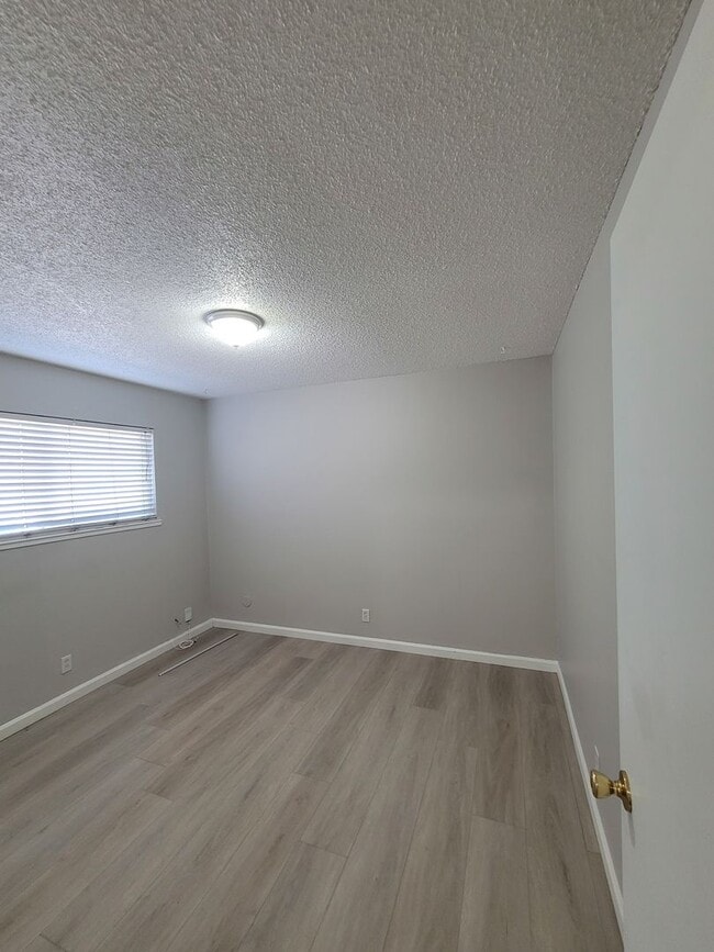 Photo - 1108 W 5th St Unidad #2