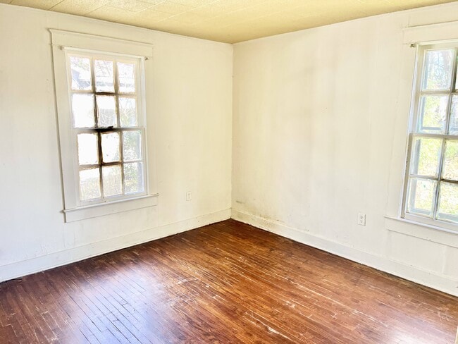 Photo - 3342 Eaton St