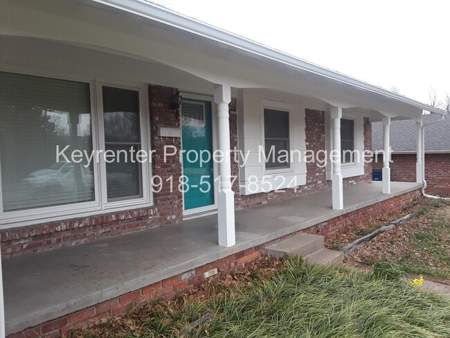 Photo - Lafortunate Park | 3 Bed | 2 Bath | Available end of June