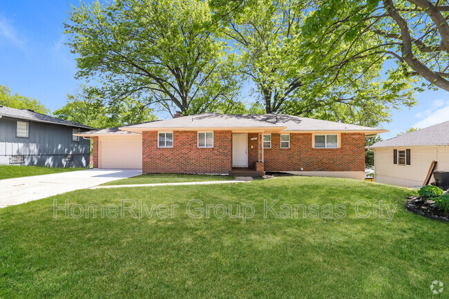 Building Photo - 1527 N 64th Dr Rental