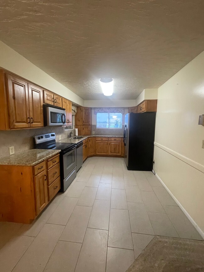 Photo - 3857 W 400 S