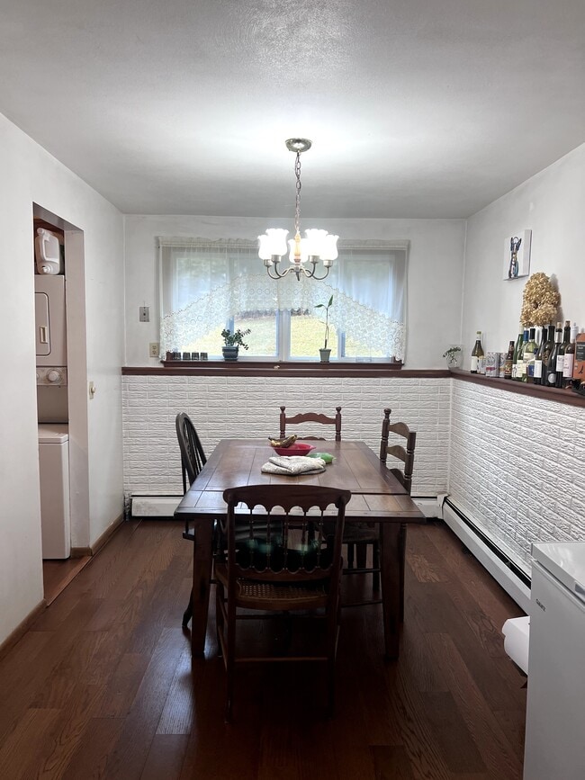 Photo - 204 Eastern Heights Dr Unit Downstairs