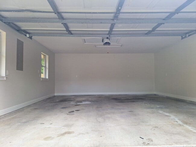 Photo - 1410 Lake Village Blvd