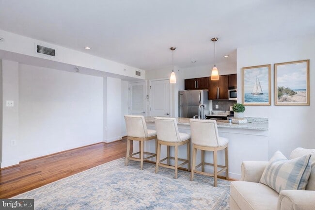 Photo - 420 16th St SE Unidad 208