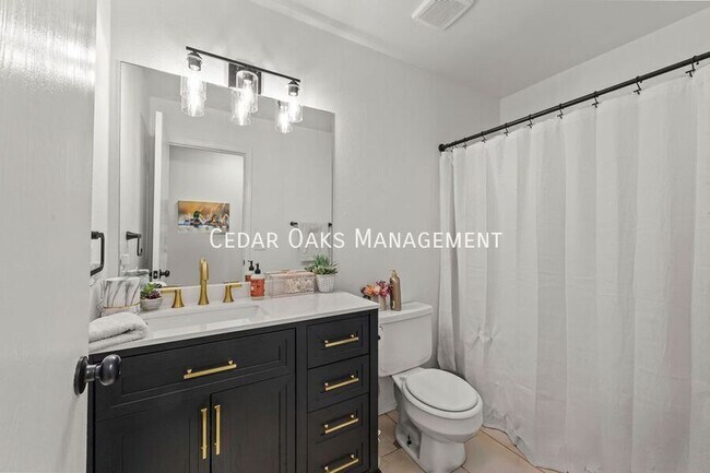 Photo - 5809 Samantha St