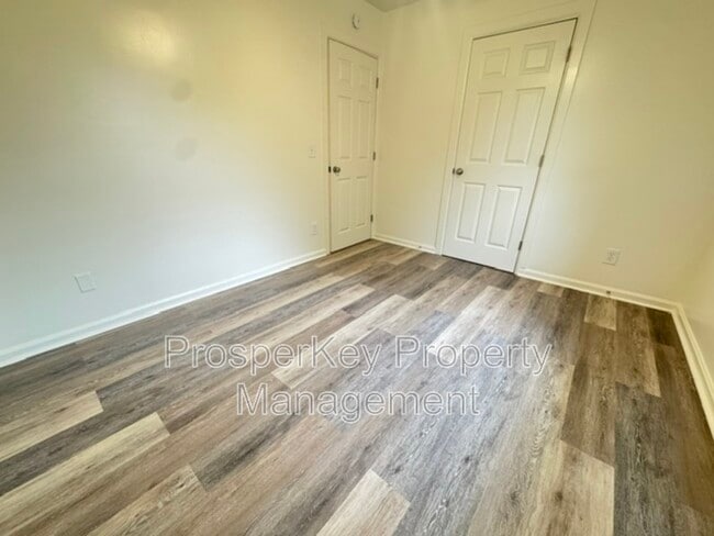 Photo - 5038 Wellborn Dr