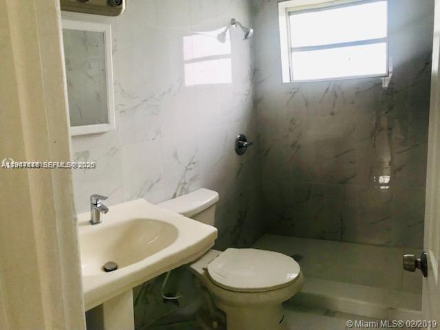 Photo - 752 NW 3rd Ct Unit 2