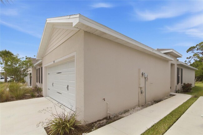 Photo - 323 Raspberry Rd Unit 323