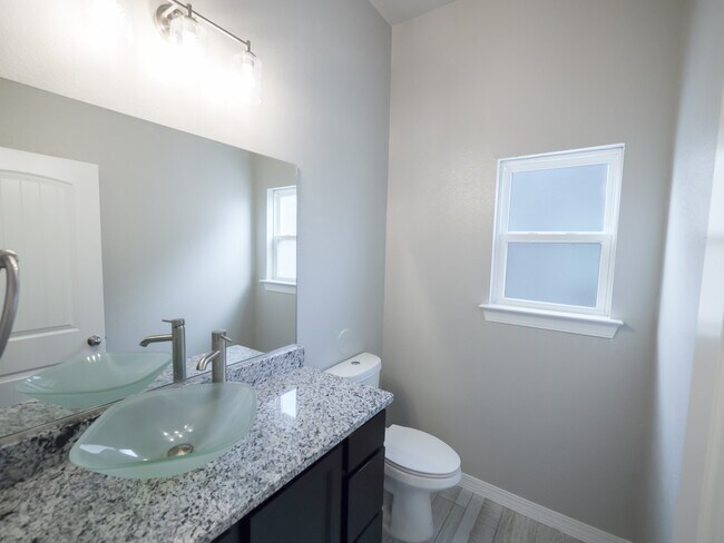 Photo - 905 Gulf Streams Ave