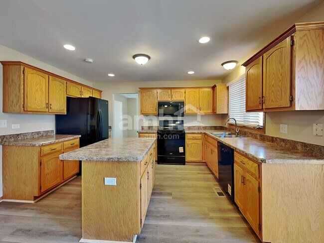 Photo - 24433 Independence Blvd