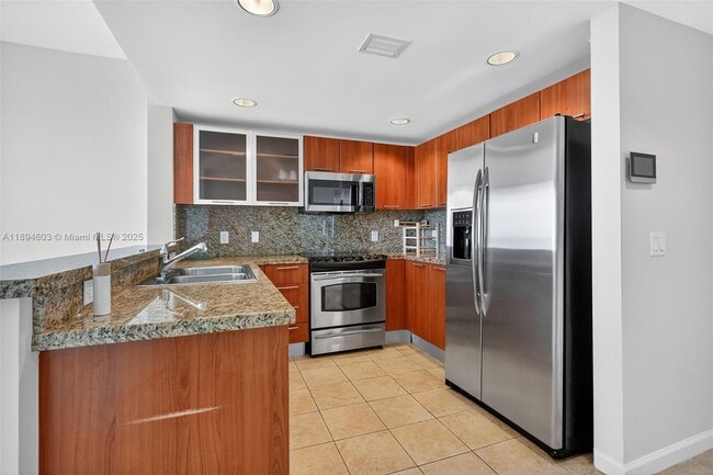 Photo - 2021 SW 3rd Ave Unidad PH-3