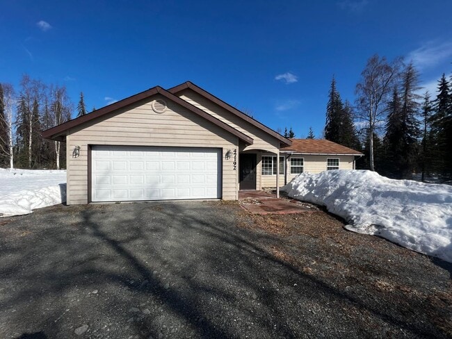 Building Photo - YEAR ROUND RANCH HOME