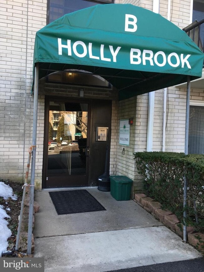 Photo - 3421 W Chester Pike