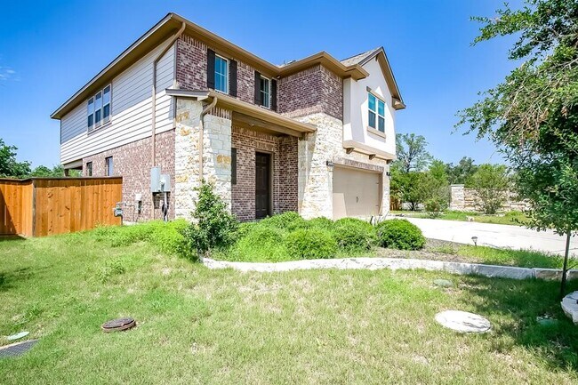 9202 Spade Cir