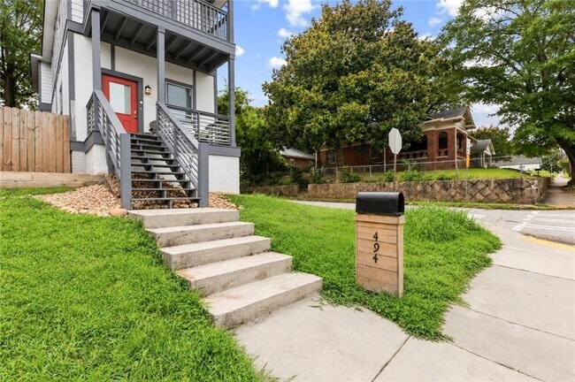 494 Rockwell St SW