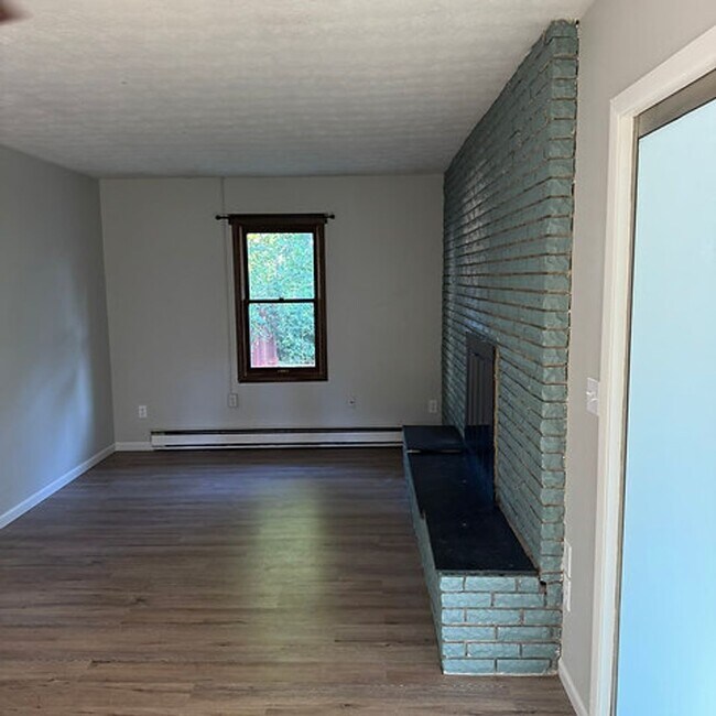 Photo - 319 N Elm St Unit 319 1/2 B N. Elm St.