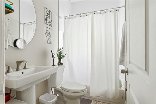 Photo - Adair Park Unit 820