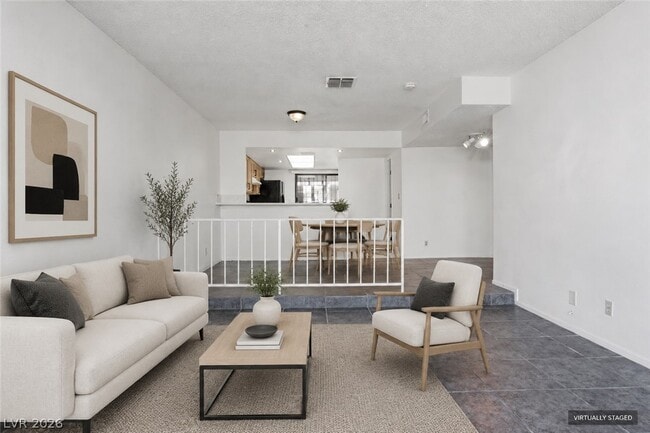 Building Photo - 6544 Ironbark Ln