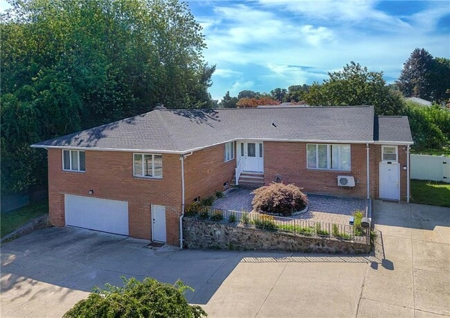 34 Cherry Hill Rd