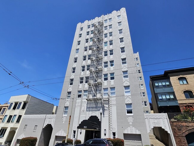 Building Photo - Russian Hill: Remodeled 1 Bedroom w/ Direct Access to XL Shared Patio & FREE Utilities! Unit 1152 Union St. #202