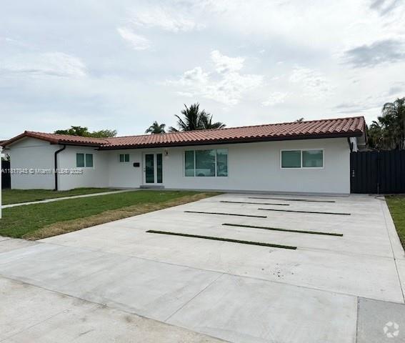 Building Photo - 1710 SW 102nd Ave Rental