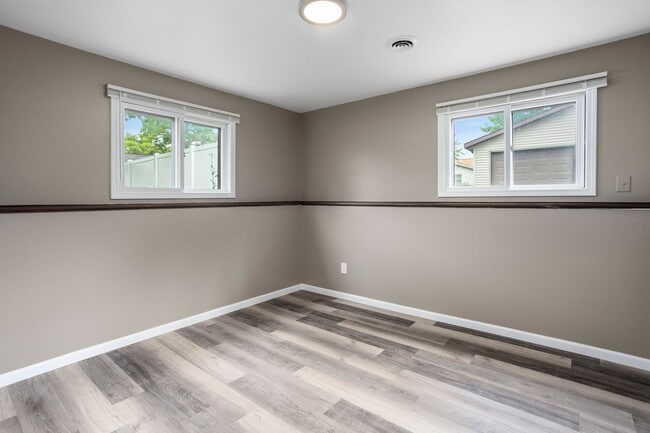 Photo - 108 Irene St Unit Lower