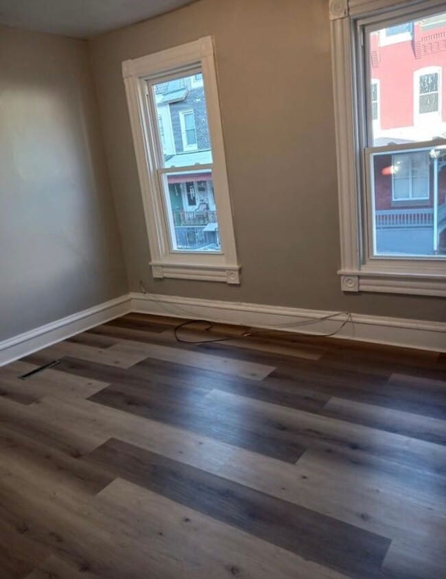130 Pear St