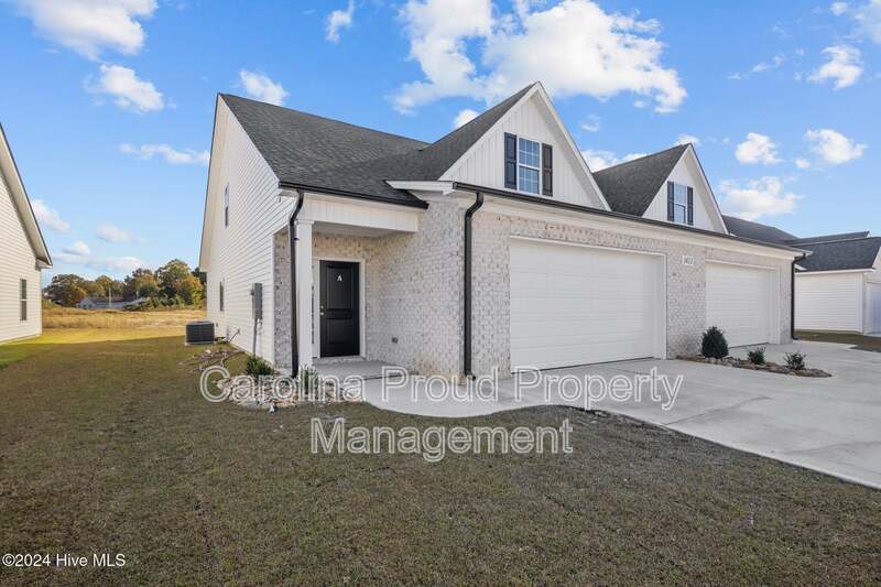 Photo - 1413 Dorset Dr