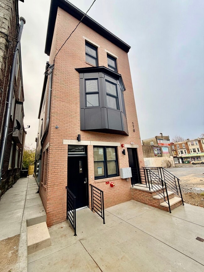 Photo - 178 W Seymour St Unit 3