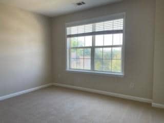 Photo - 3852 Roxfield Dr NE