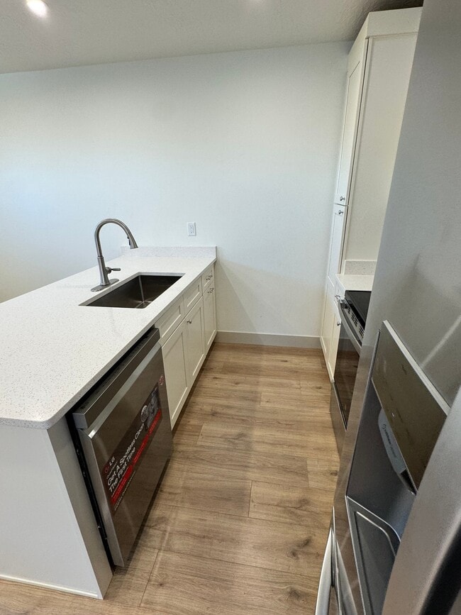 Photo - 684 S 750 W
