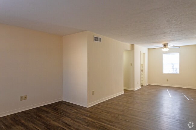 2BR, 2BA-1152SF, Living Room