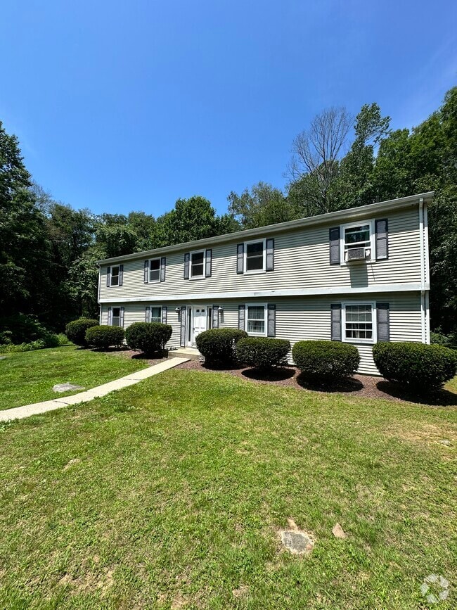 Building Photo - 70 Pond Meadow Rd Rental