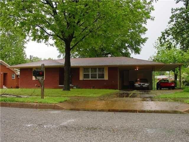 3164 Beauchamp Dr