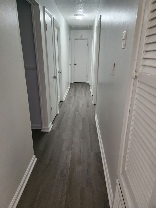 Photo - Rent Ready! Section 8 accepted! 4 Bedroom ...