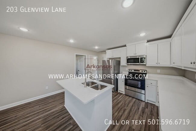 203 Glenview Ln