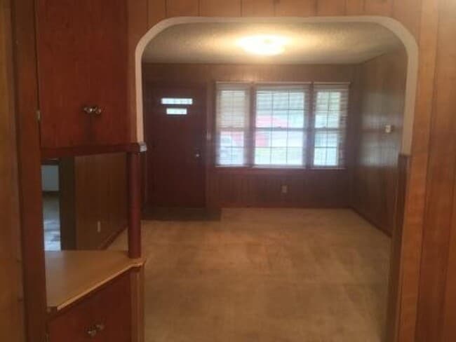 Photo - Cute 2 bedroom home for only $895 in conve...