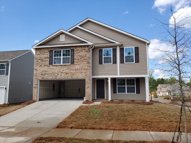 Building Photo - Beautiful Home minutes from the airport!