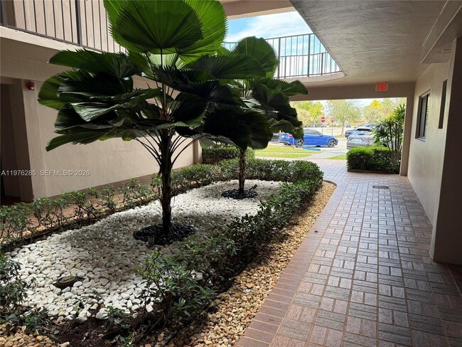 Photo - 8650 SW 133rd Avenue Rd Unit 102