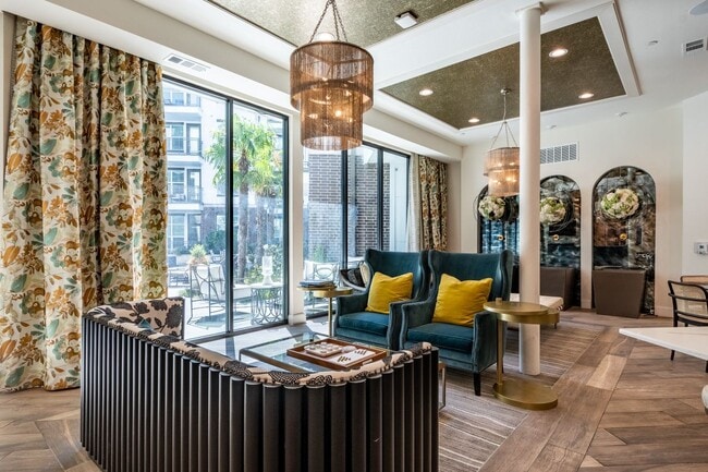 Luxia Swiss Avenue