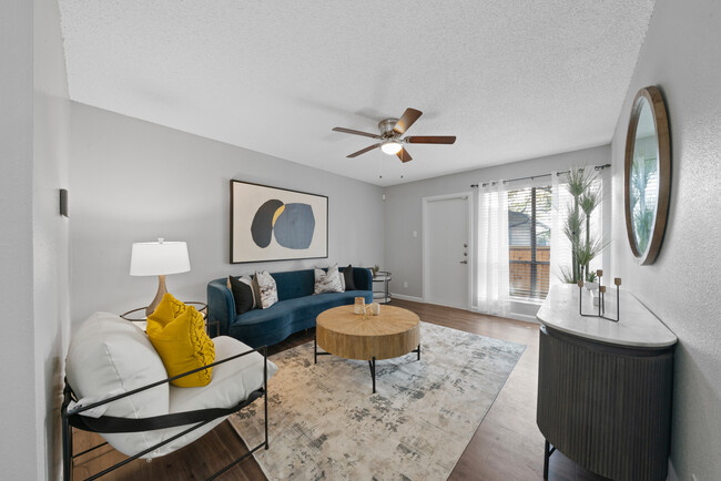 Building Photo - Henley Park Rental