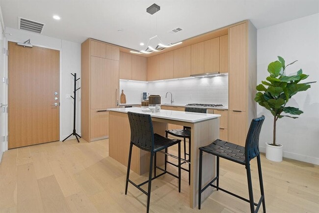 Photo - 44 East Ave Unit 1902