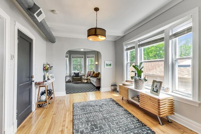 Photo - 2145 W Thomas St Unit 3