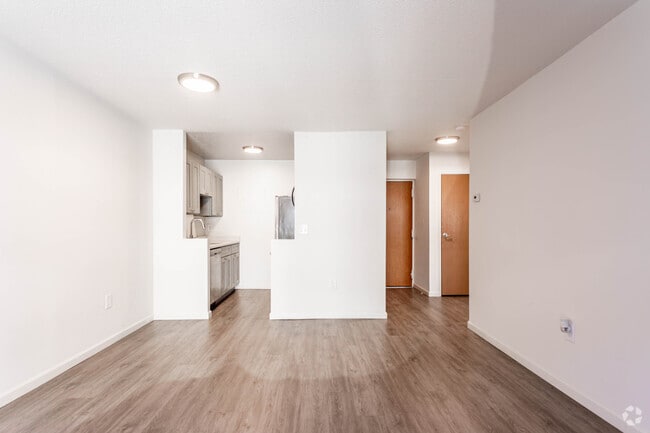 1BR, 1BA - 552SF = Living Area