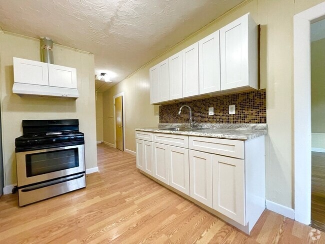 Building Photo - 89 Tuttle St Unit 3 Rental