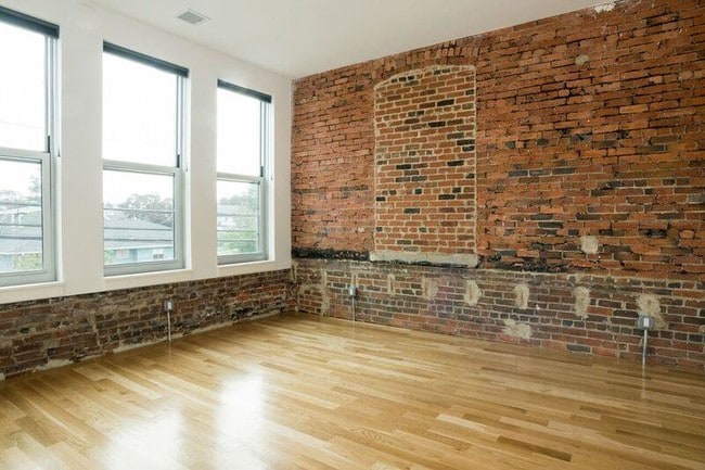 The Lofts at 285 Eastern Parkway