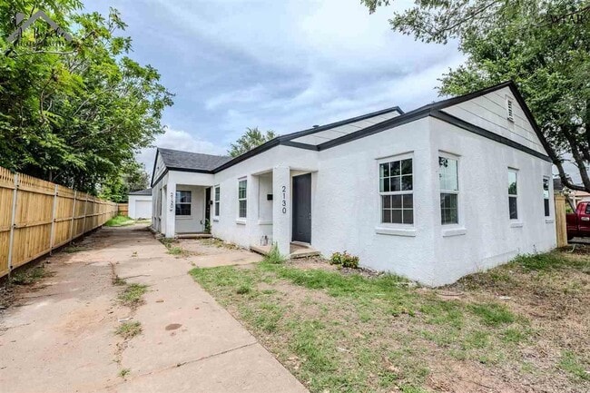 Building Photo - 2130 1/2 Ave H Rental