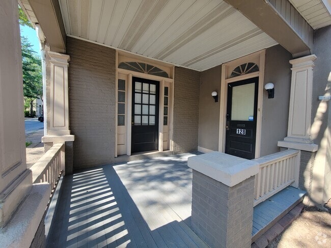 Building Photo - 128 N Charlotte St Unit 128 N Charlotte St Rental