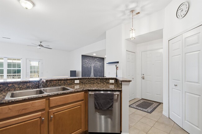 Photo - 2233 S Main St